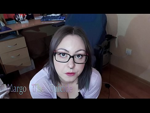 ❤️ Сэксуальная дзяўчына ў акулярах глыбока адсмоктвае фалаімітатар на камеру ❤️❌ Порна-відэа на be.porn-milf300.ru ❌